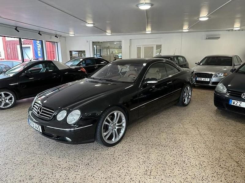 Begagnad Mercedes CL500 306 HK (225 kW) 1999 Svart Sportkupé