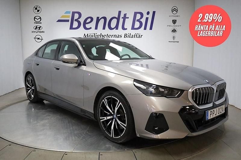 Begagnad BMW i5 M Sport 250 kW (340 HK) 2023 Oxide grey metallic Sedan