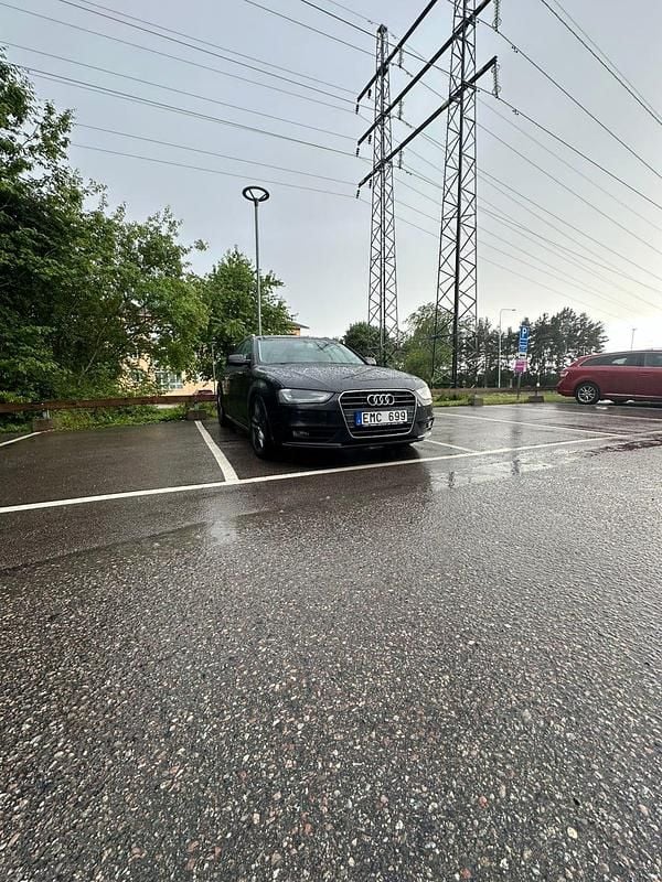 Begagnad 2014 Audi A4 Kombi | 100 000 kr (Marknadspris) - Bild 1/4