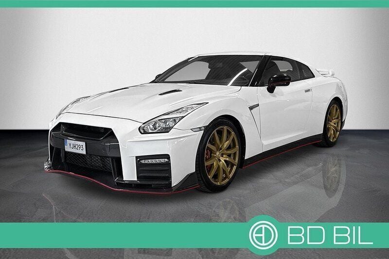 Vit Begagnad 2015 Nissan GT-R GT Sportkupé | 1 379 000 kr - Bild 1/3