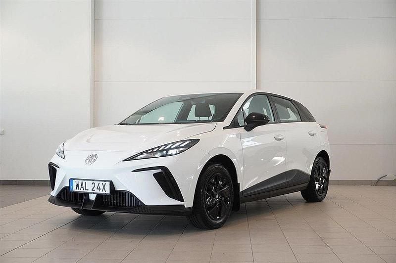 Vit (dover white) Begagnad 2023 MG MG4 EV Halvkombi | 229 900 kr (Superpris) - Bild 1/4