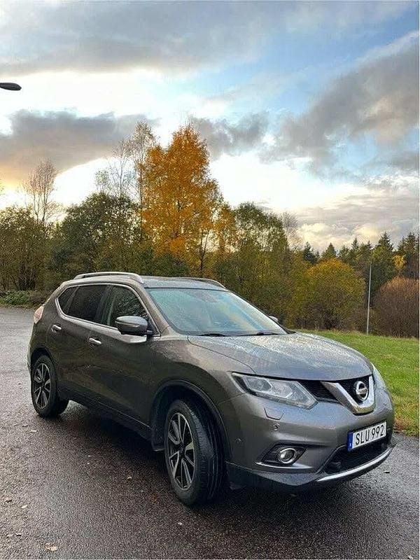 Begagnad 2017 Nissan X-Trail SUV | 169 000 kr (Marknadspris) - Bild 1/4