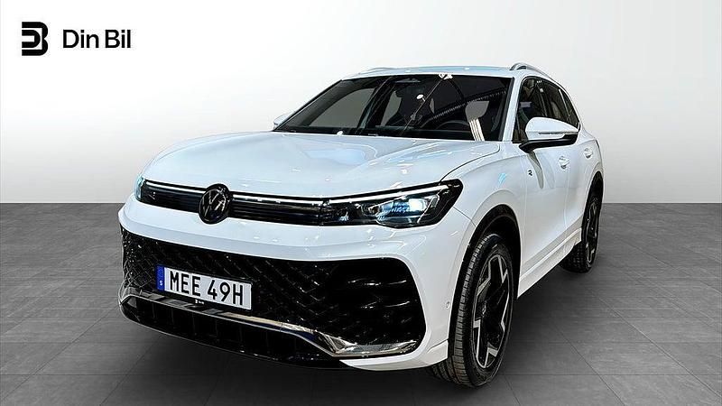 Vit Begagnad 2025 VW Tiguan R-line SUV | 454 900 kr (Bra pris) - Bild 1/4