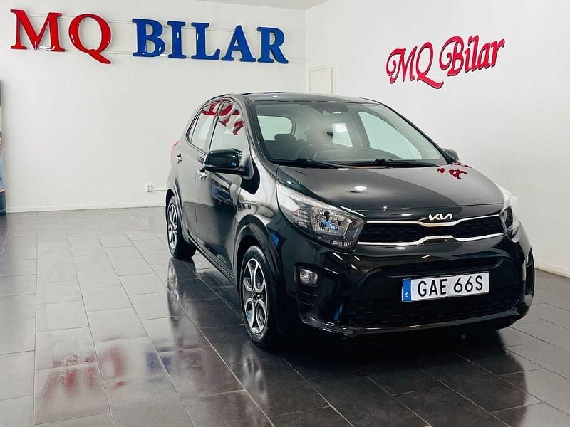 Svart Begagnad 2022 Kia Picanto Halvkombi | 119 900 kr (Marknadspris) - Bild 1/4