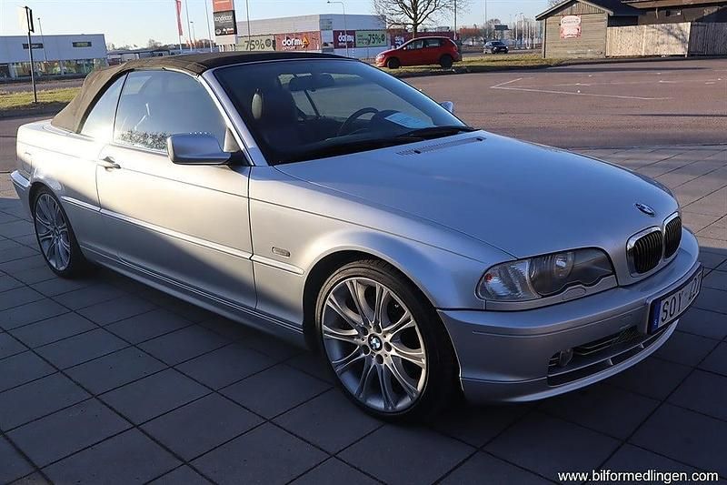 Begagnad BMW 330 Cabriolet 232 HK (170 kW) 2000 Silver samma som bilen Cab