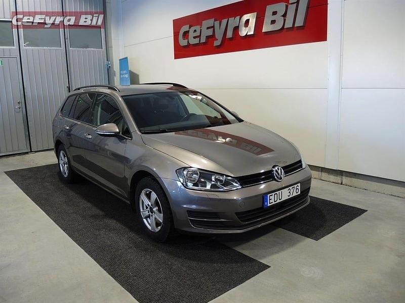 Grå met Begagnad 2014 VW Golf VII Kombi | 135 000 kr (Lite dyr) - Bild 1/4