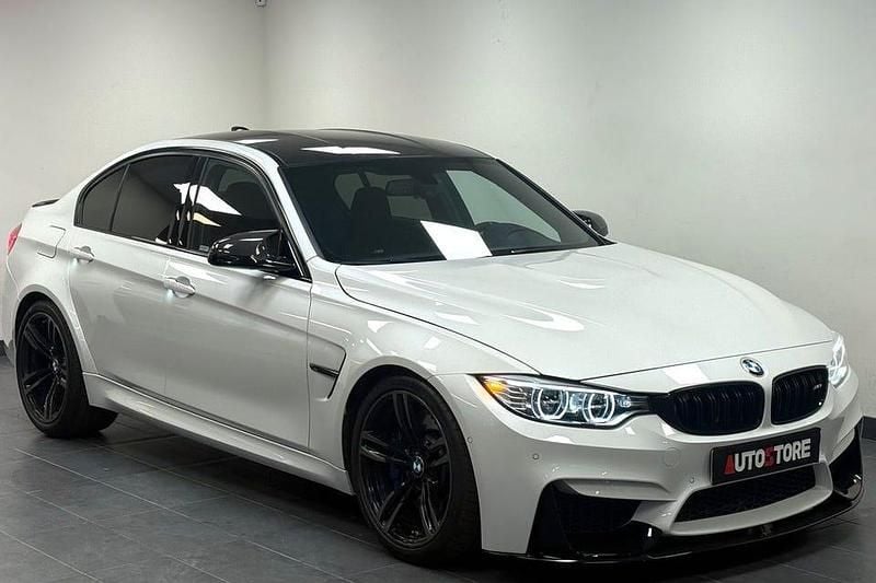 Vit Begagnad 2016 BMW M3 M Performance Sedan | 599 900 kr - Bild 1/4