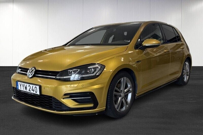 Gul (yellow) Begagnad 2018 VW Golf VII R-line Kombi | 174 900 kr (Marknadspris) - Bild 1/4