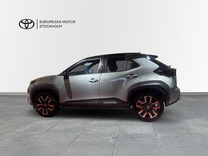 Ny Toyota Yaris Cross Style 92 HK (67 kW) 2025 Grön SUV