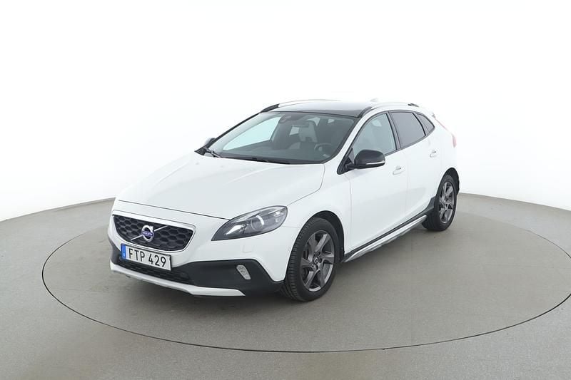 Vit Begagnad 2016 Volvo V40 CC Kombi | 184 000 kr - Bild 1/4