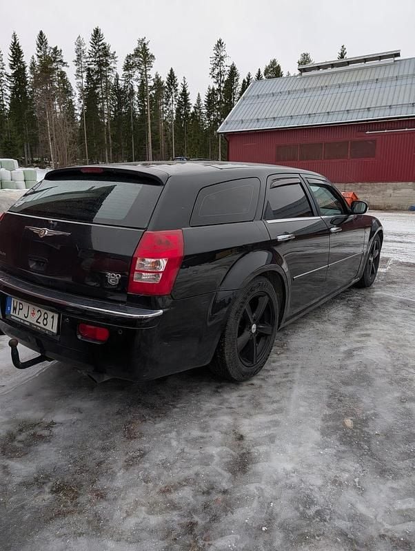 Begagnad 2005 Chrysler 300C Touring Kombi | 28 000 kr (Dyr) - Bild 1/3