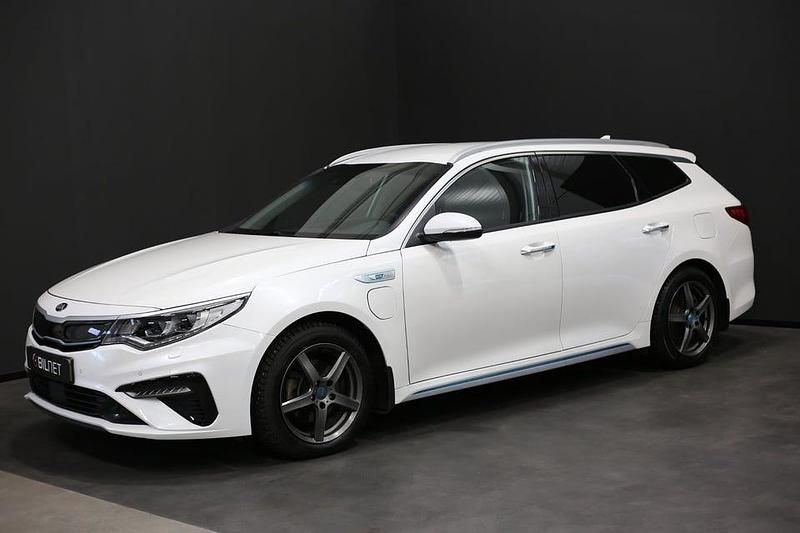 Begagnad Kia Optima 205 HK (150 kW) 2019 Vit Kombi