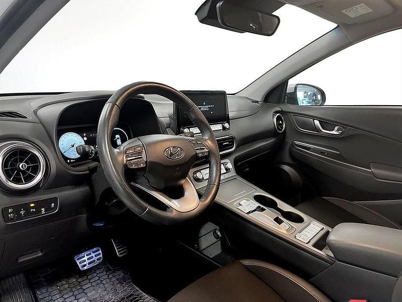 Begagnad Hyundai Kona Essential 100 kW (136 HK) 2021 Vit SUV
