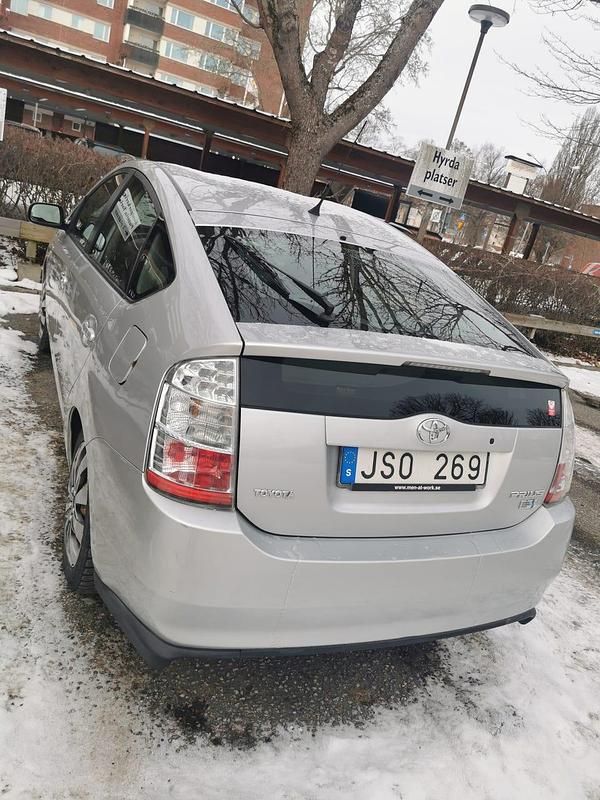 Begagnad Toyota Prius 112 HK (82 kW) 2009 Halvkombi