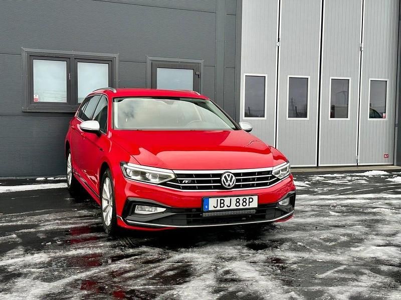 Begagnad VW Passat GT 190 HK (139 kW) 2020 Röd Kombi