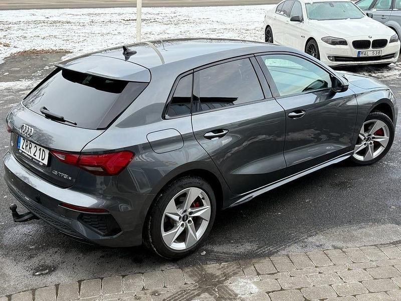 Begagnad Audi A3 Comfort 245 HK (180 kW) 2021 Grå Sedan