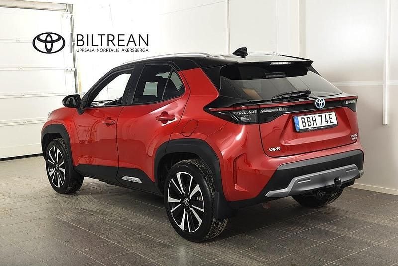 Begagnad Toyota Yaris Cross Edition 92 HK (67 kW) 2021 Röd SUV