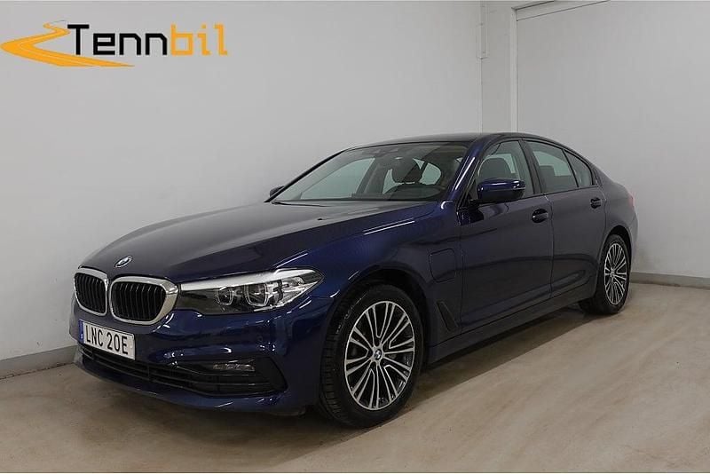 Begagnad BMW 530e Sport Line 184 HK (135 kW) 2019 Blå Sedan