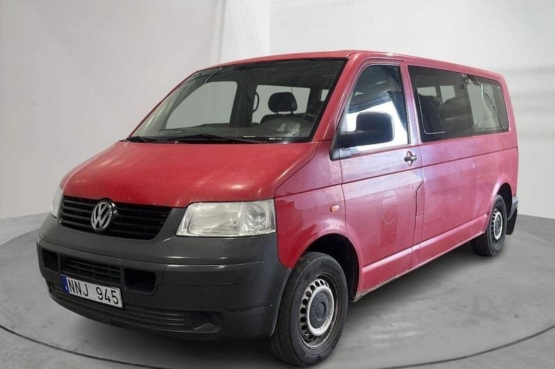 Röd Begagnad 2008 VW Caravelle Minibuss | 79 000 kr - Bild 1/4