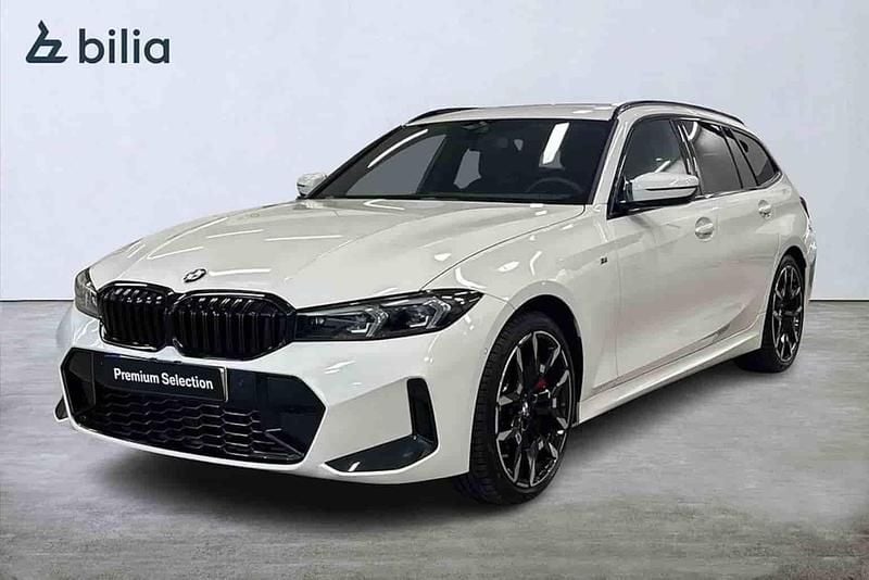 Vit Begagnad 2025 BMW 320 Kombi | 524 900 kr - Bild 1/1