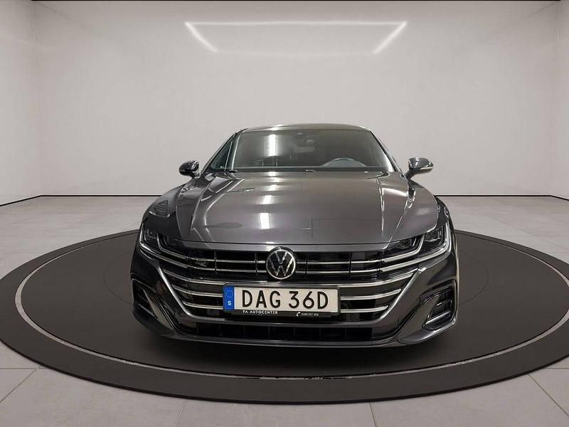 Begagnad VW Arteon R-line 156 HK (114 kW) 2021 Grå