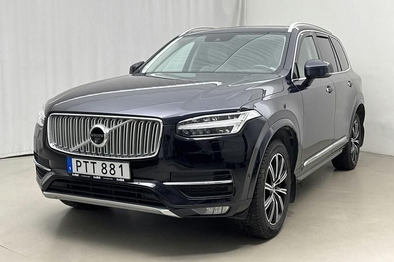 Mörkblå Begagnad 2017 Volvo XC90 Inscription SUV | 250 000 kr (Marknadspris) - Bild 1/4