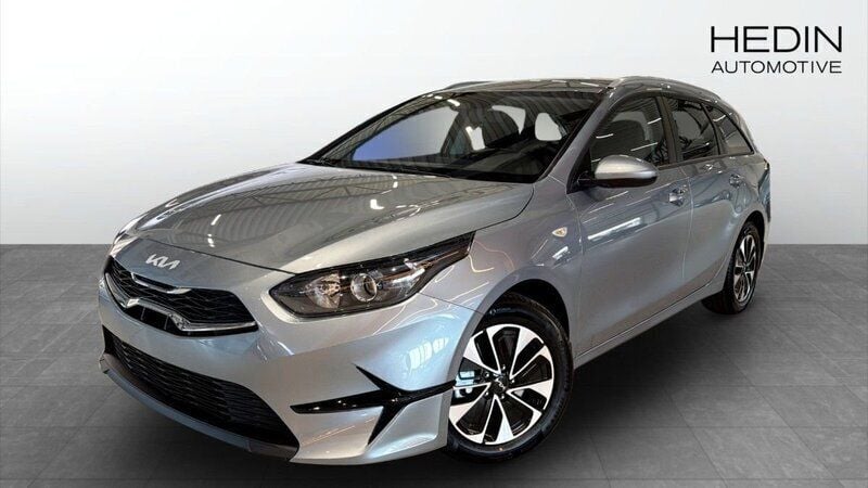 Grå (grey) Ny 2025 Kia Ceed Kombi | 254 656 kr (Bra pris) - Bild 1/4