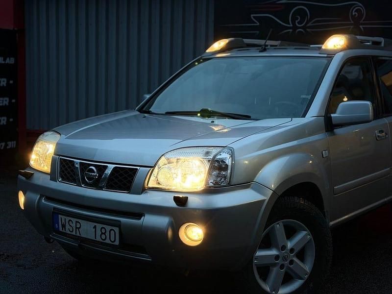 Begagnad Nissan X-Trail 165 HK (121 kW) 2005 Silver SUV