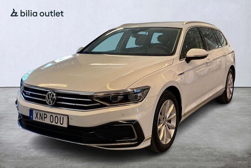 Vit Begagnad 2019 VW Passat GTE Kombi | 209 800 kr (Marknadspris) - Bild 1/3
