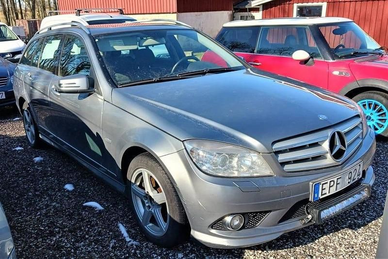 Grå Begagnad 2008 Mercedes C220 Avantgarde Kombi | 95 000 kr - Bild 1/4