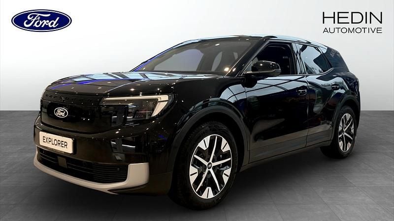 Svart (black) Begagnad 2025 Ford Explorer Business Edition SUV | 509 000 kr - Bild 1/4