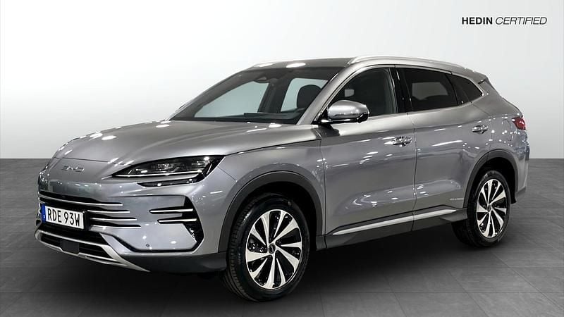 Grå Begagnad 2025 BYD Seal U Boost SUV | 429 900 kr (Dyr) - Bild 1/4