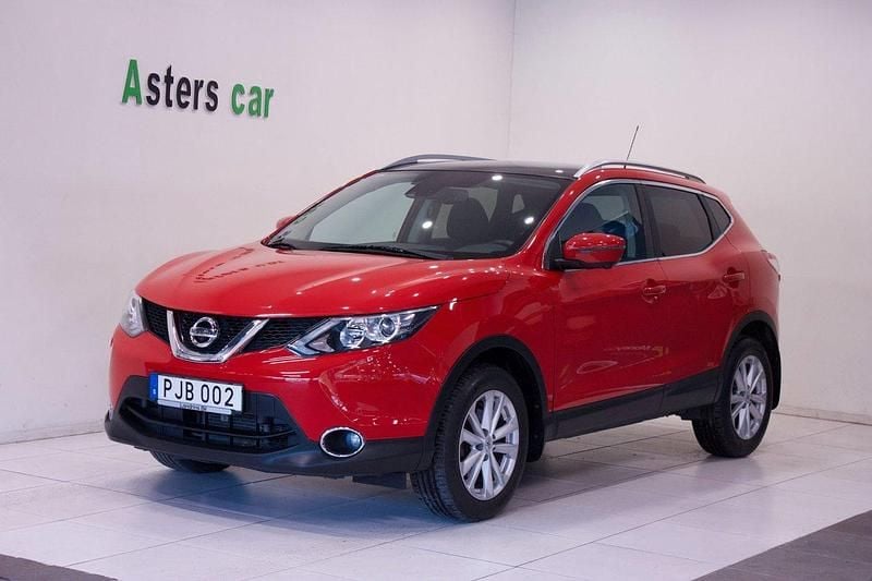 Röd Begagnad 2017 Nissan Qashqai SUV | 159 900 kr (Marknadspris) - Bild 1/4