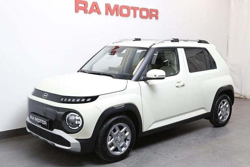 Gul Ny 2024 Hyundai Inster Essential Halvkombi | 329 900 kr - Bild 1/3