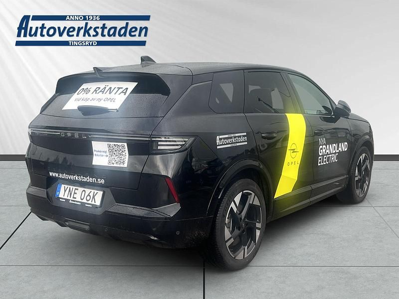 Begagnad Opel Grandland Electric Ultimate 158 kW (215 HK) 2024 Svart SUV