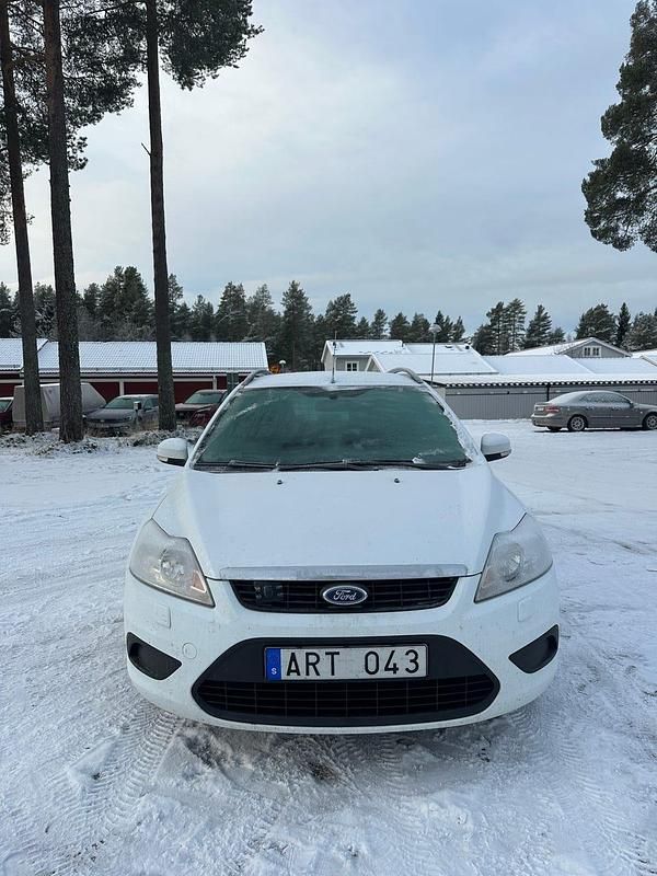 Begagnad 2008 Ford Focus Kombi | 39 900 kr (Marknadspris) - Bild 1/4