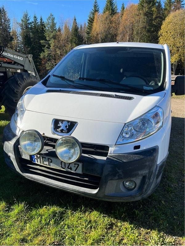Vit Begagnad 2012 Peugeot Expert Van | 45 000 kr (Marknadspris) - Bild 1/4
