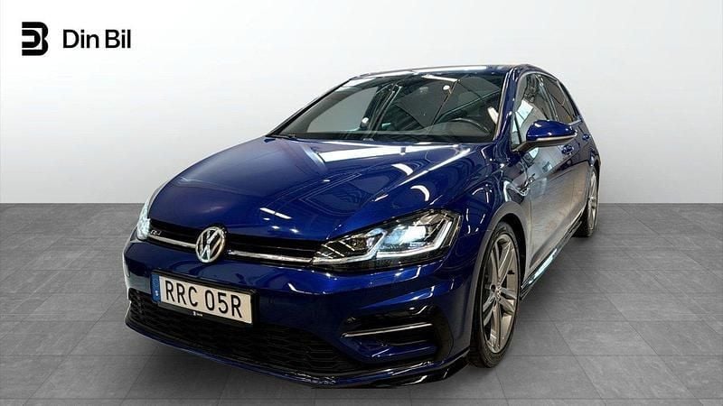 Blå Begagnad 2020 VW Golf VII R-line Plus Halvkombi | 224 900 kr (Marknadspris) - Bild 1/4