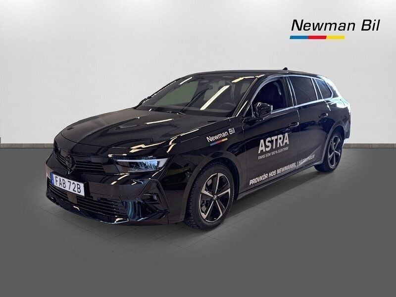 Svart Begagnad 2023 Opel Astra GS Line Kombi | 318 700 kr (Marknadspris) - Bild 1/4