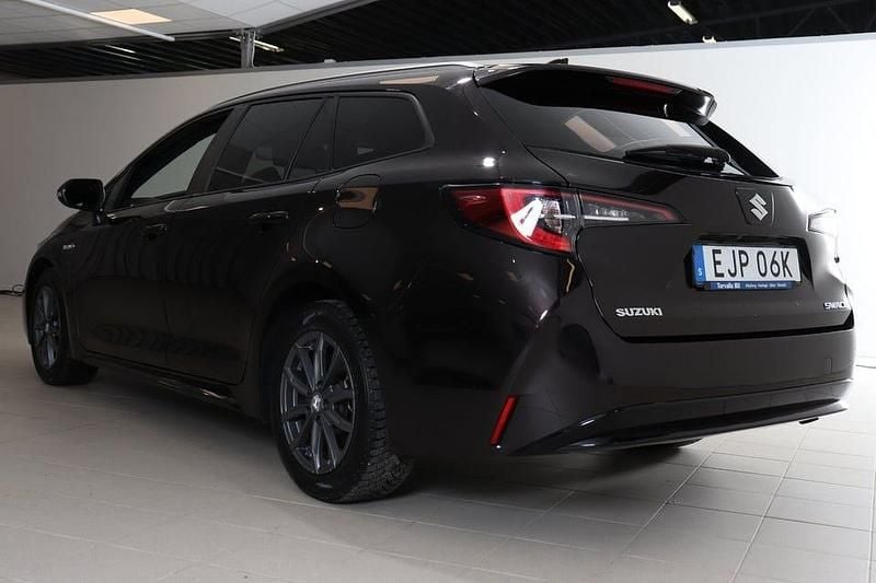 Begagnad Suzuki Swace 122 HK (89 kW) 2021 Brun Kombi