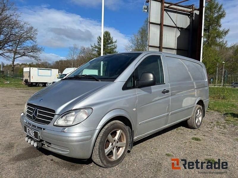 Silver Begagnad 2006 Mercedes Vito Van | 1 000 kr - Bild 1/4