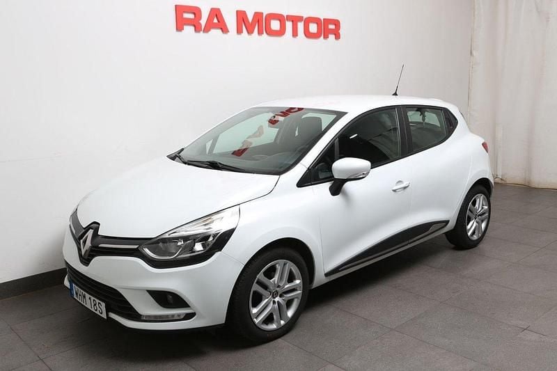 Vit Begagnad 2019 Renault Clio IV Zen Halvkombi | 99 800 kr (Marknadspris) - Bild 1/3