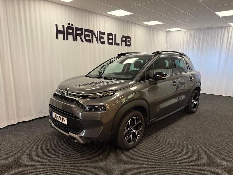 Grå (grå platinum) Begagnad 2024 Citroën C3 Aircross SUV | 227 900 kr (Marknadspris) - Bild 1/4