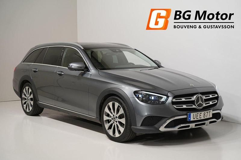 Grå Begagnad 2021 Mercedes E400 Avantgarde Kombi | 429 700 kr (Superpris) - Bild 1/4