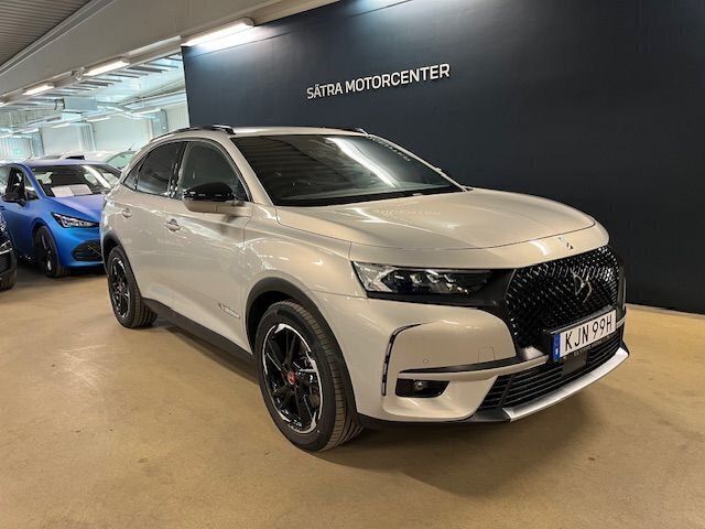 Grå Begagnad 2021 DS Automobiles DS7 Crossback Business SUV | 419 900 kr (Lite dyr) - Bild 1/4