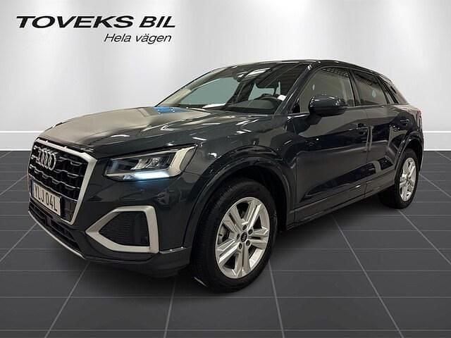 Begagnad Audi Q2 Advanced Plus 150 HK (110 kW) 2024 Manhattangrå metallic SUV