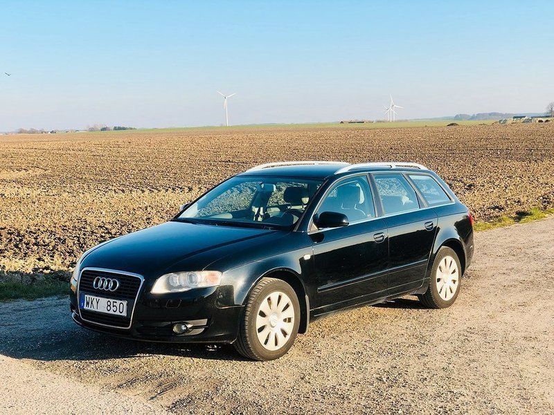 Svart Begagnad 2004 Audi A4 Kombi | 24 500 kr (Dyr) - Bild 1/4