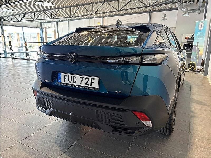Blå Begagnad 2024 Peugeot 408 GT GT SUV | 359 900 kr (Lite dyr) - Bild 1/4