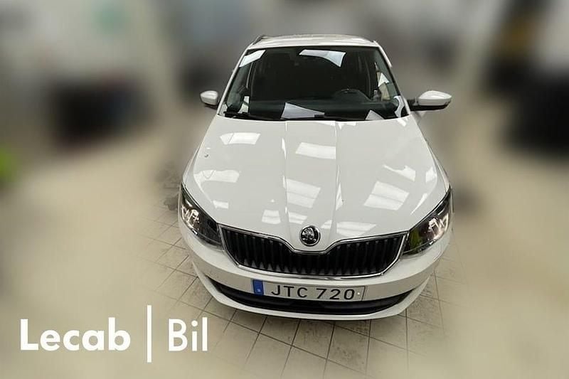 Begagnad Skoda Fabia 90 HK (66 kW) 2017 Candy white Kombi