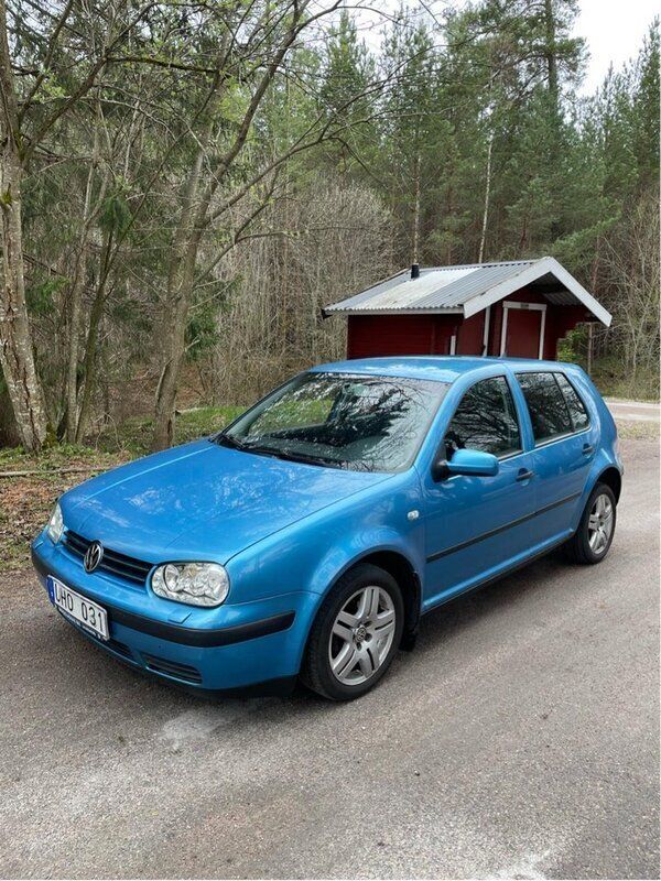 Blå Begagnad 2003 VW Golf IV Ocean Halvkombi | 19 900 kr (Marknadspris) - Bild 1/4
